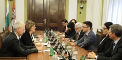 3. јул 2014. Председница Народне скупштине у разговору са министром спољних послова Бугарске 